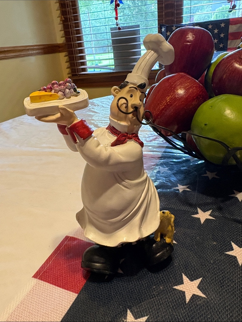 Chef Figurine Napkin/Photo Holder - White Chef with Red Accents
